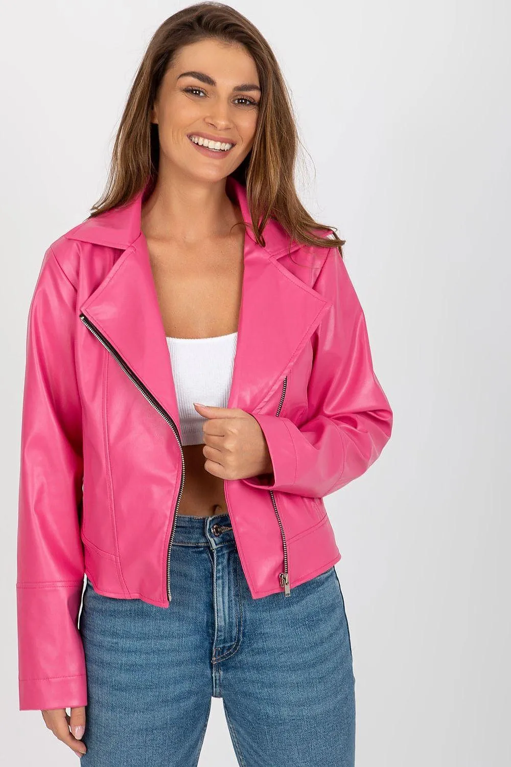 Eco-Conscious Fashion Zippered Jacket with Stylish Lapels and Practical Pockets