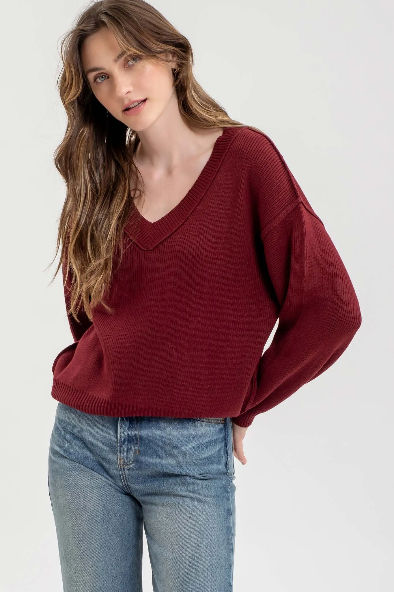 EXPOSED SEAM V NECK PULLOVER KNIT SWEATER