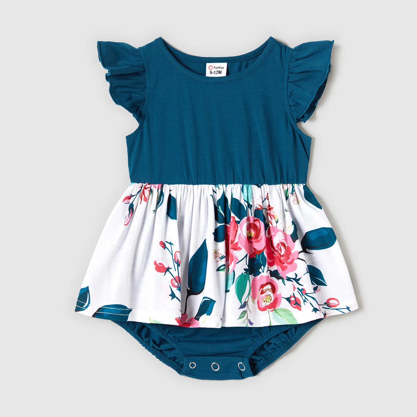 Family Matching Solid V Neck Flutter-sleeve Splicing Floral Print Dresses and Short-sleeve Colorblock T-shirts Sets