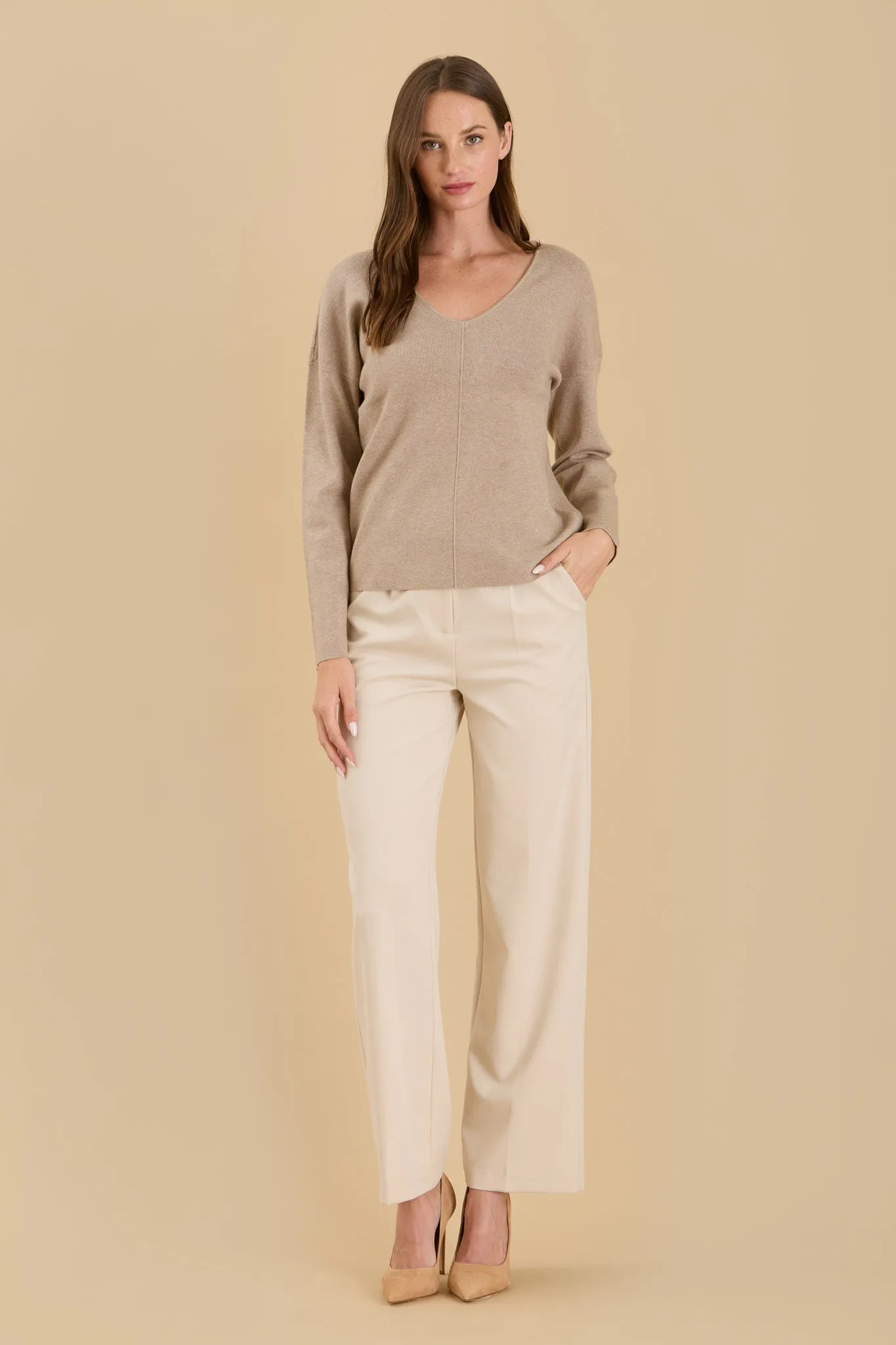 SOLID V NECK FRONT SEAM KNIT SWEATER